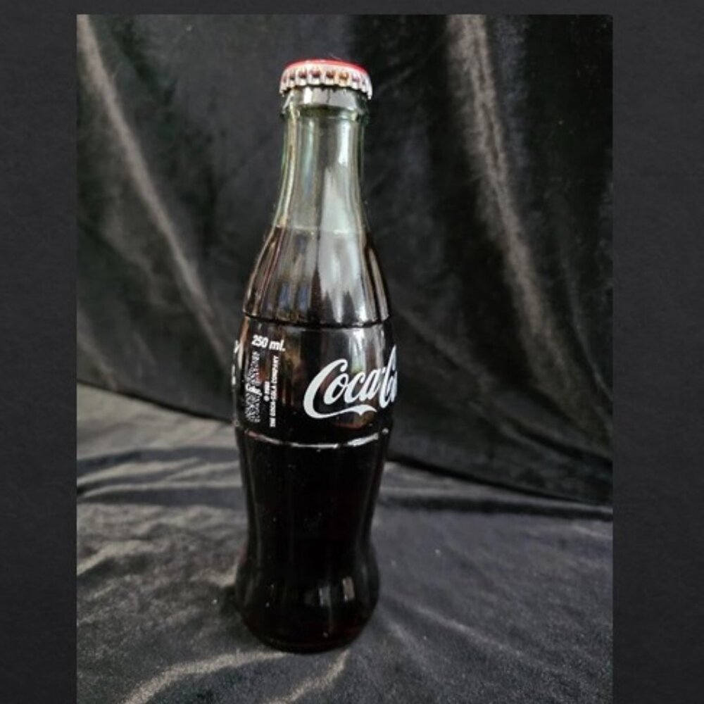 Coca-Cola Bottle - 250ml Coca-Cola Turkey 2002,‎ Shelf-sitter Unopened